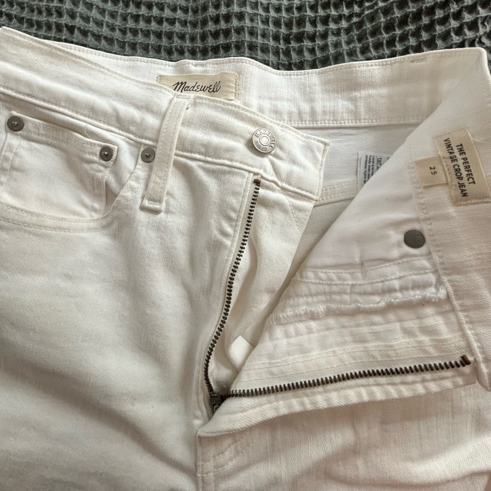 madewell jeans. THE PERFECT VINTAGE JEAN CROP. size 25
